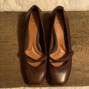 Nurture Brown Mary Jane’s